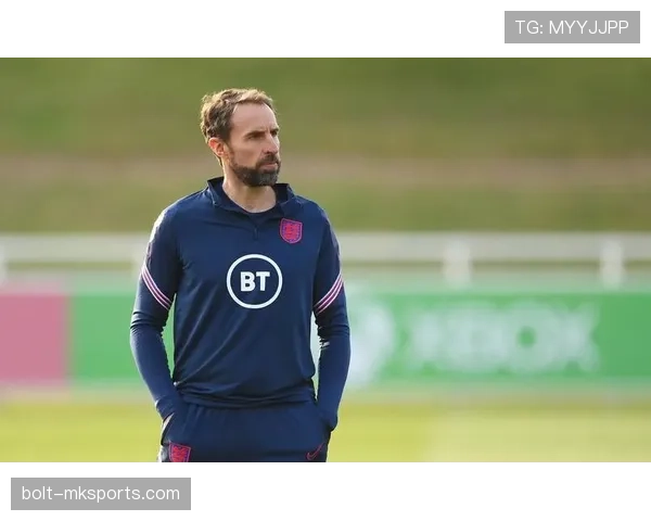 英格兰队全新阵容亮相欧洲杯，备战决胜之战状态备受关注